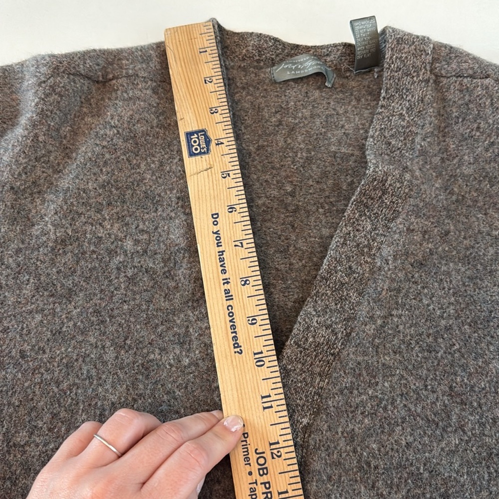 Vintage Lord & Taylor 100% Lambswool Button Up Cardigan Sweater - Picture 8 of 10